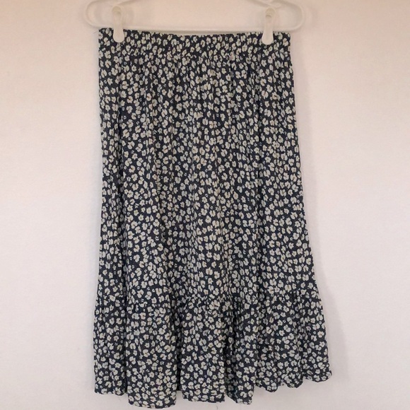 Dresses & Skirts - Floral Skirt